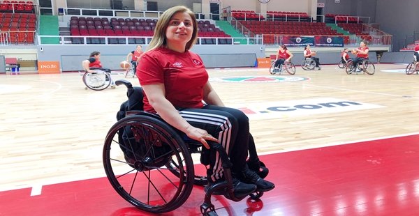 HATAY BÜYÜKŞEHİR BELEDİYESPORLU ANTRENÖRE MİLLİ GÖREV