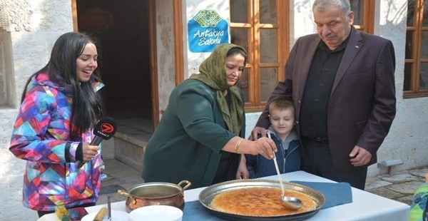 “BAŞKAN YILMAZ ANTAKYA LEZZETLERİNİ TÜRKİYE’YE TANITIYOR”