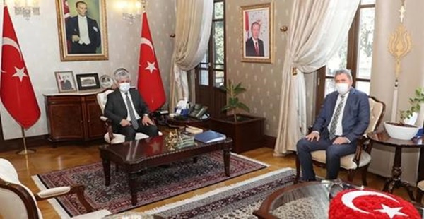 ŞENSÖZ’DEN VALİ DOĞAN’A VEDA ZİYARETİ