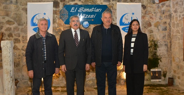 EL SANATLARI MÜZESİ, AVLU SOHBETLERİNE EV SAHİPLİĞİ YAPTI