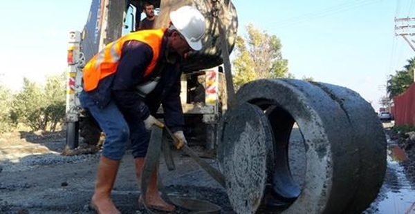 12 MAHALLE YENİ ATIK SU HATTINA KAVUŞTU