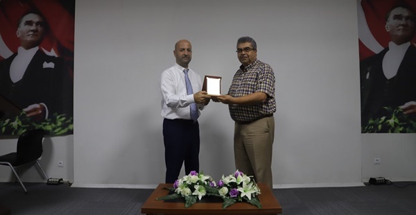 “Doğramacı devretti, vekalet Sönmez’de”