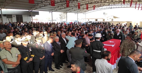Hatay şehidi dualarla defnedildi