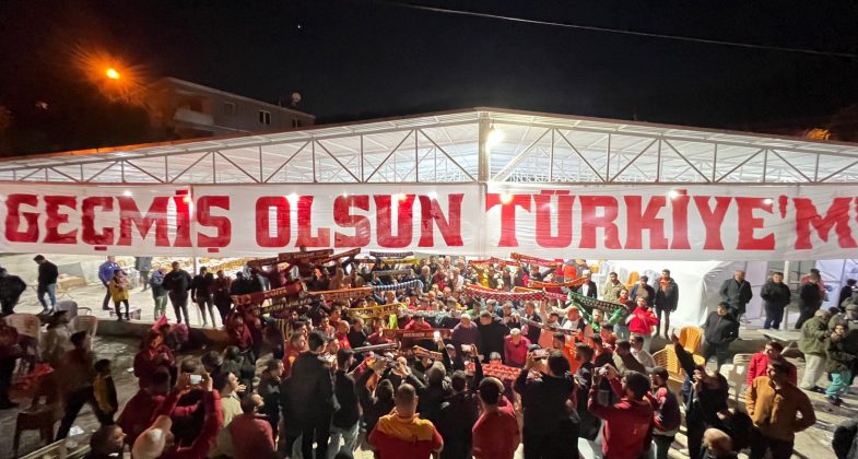 utlrAslan DEPREMZEDELERİN HEP YANINDA OLDU