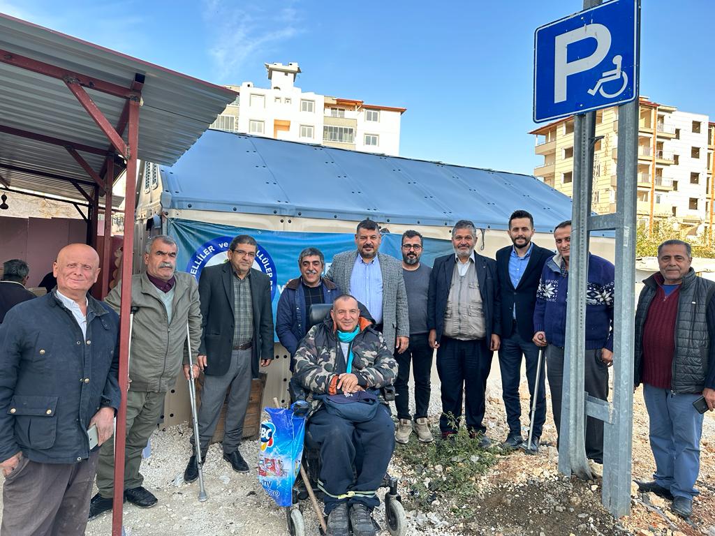 SEVGİ VARSA ENGEL YOKTUR