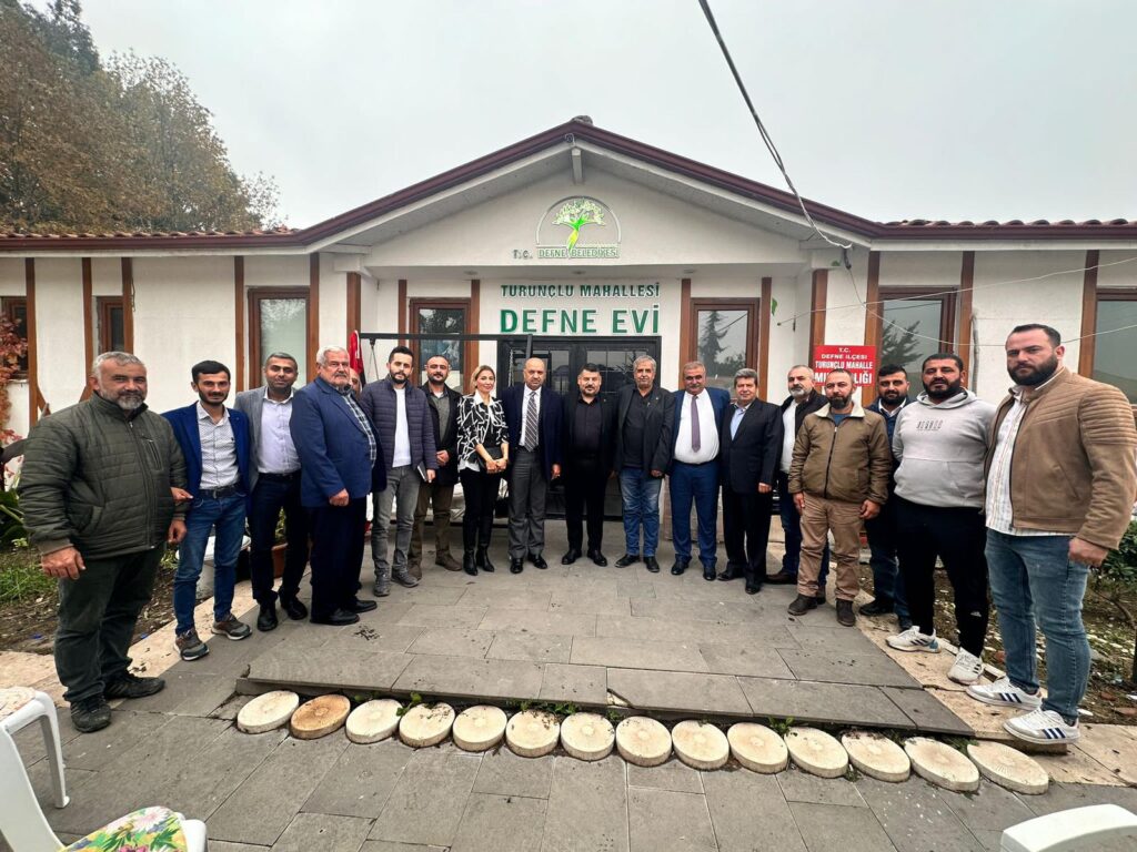 AK PARTİ DEFNE DE BAŞKAN TÜRKMEN DÜĞMEYE BASTI