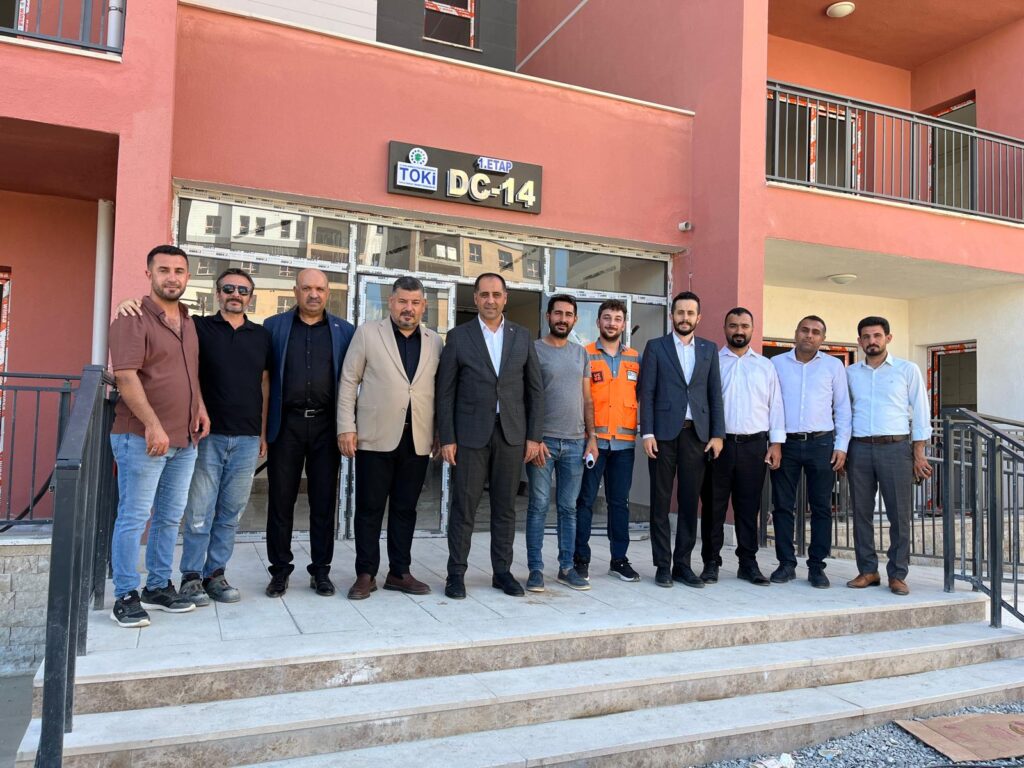 TÜRKİYE BULUŞMALARI KAPSAMINDA BAŞKAN TÜRKMEN’DEN DEFNE ÇIKARMASI