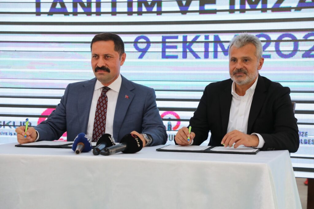 ÖNTÜRK, BİR VAADİNİ DAHA HAYATA GEÇİRDİ HBB İLE İŞ ARAYANLA İŞVEREN BULUŞUYOR