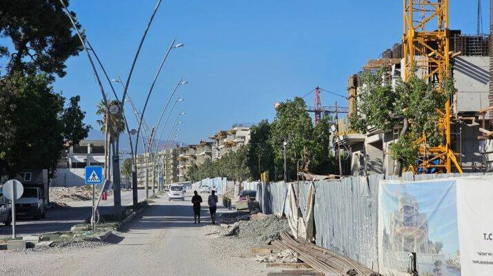 ATATÜRK CADDESİ İNŞA VE İHYA OLUYOR