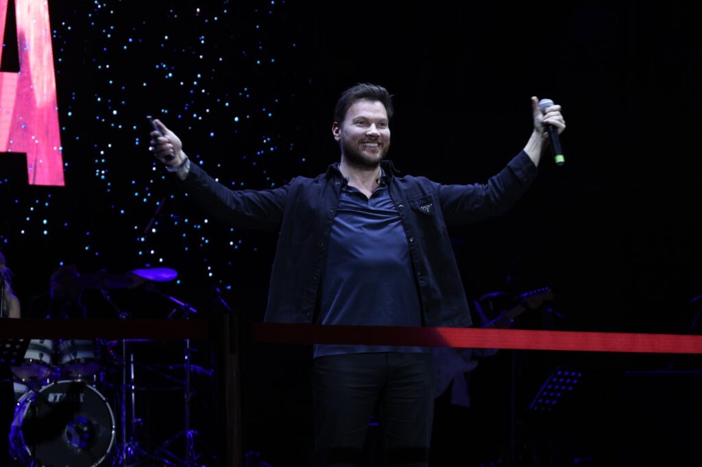 HATAYLILAR CUMHURİYET KONSERİNDE DOYASIYA EĞLENDİ